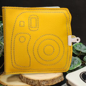 Structure d'album polaroid bouton d'or