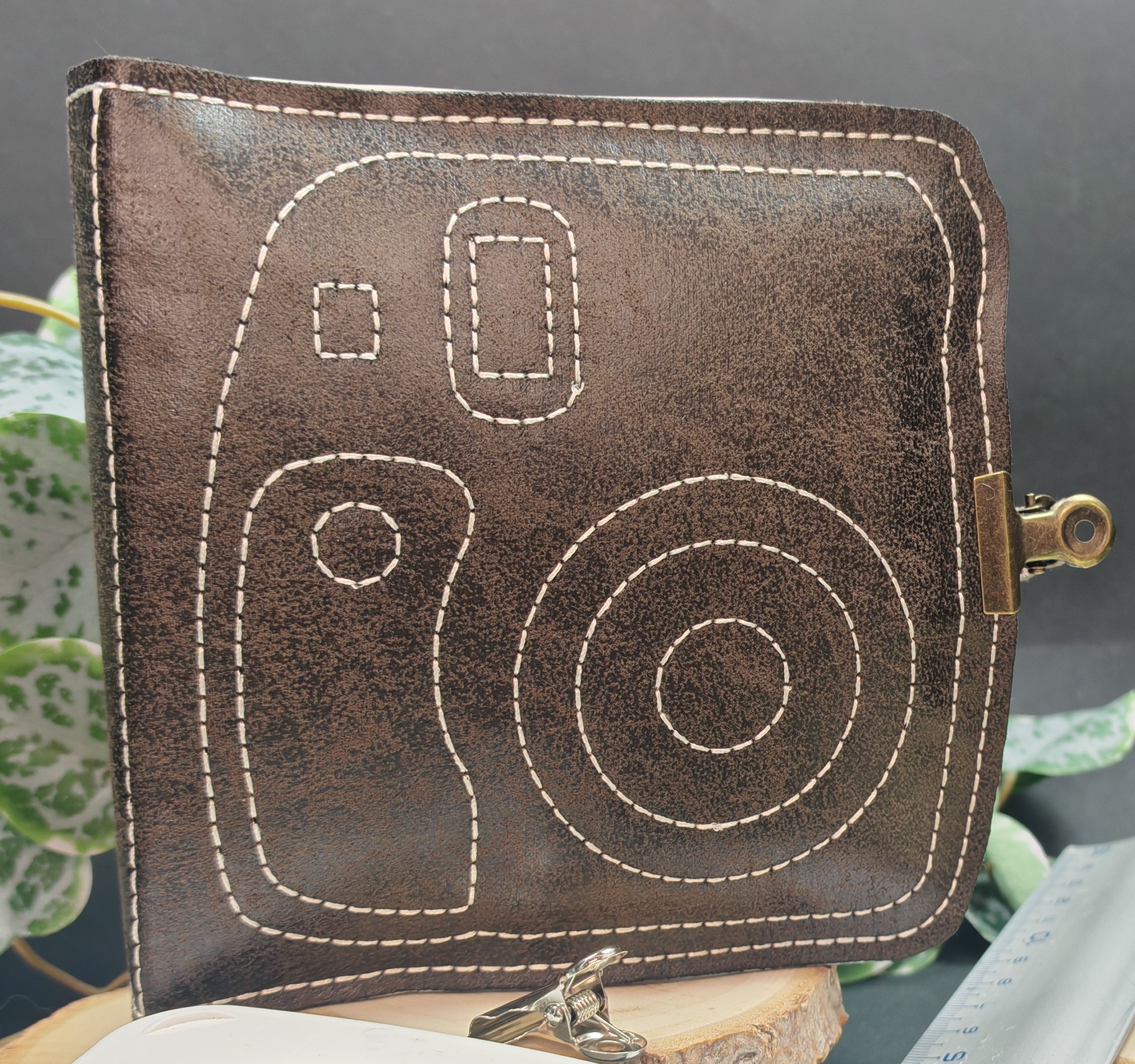 Structure d'album polaroid marron sky